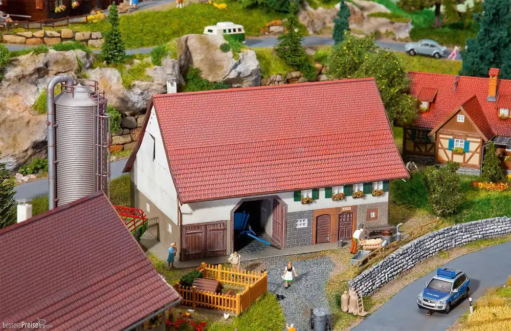 Faller 130535 - Großes Bauernhaus | Aktion